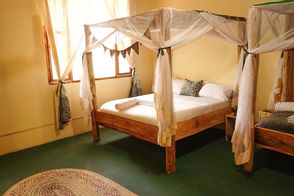 מושי The Secret Garden Hotel מראה חיצוני תמונה