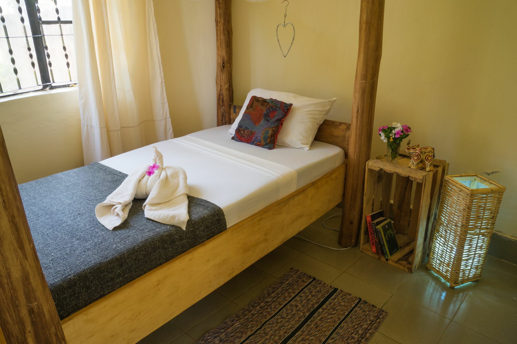 מושי The Secret Garden Hotel מראה חיצוני תמונה